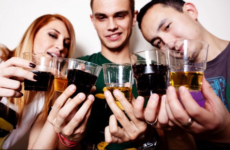 Nada contribui para o desenvolvimento do alcoolismo como uma cultura de embriaguez